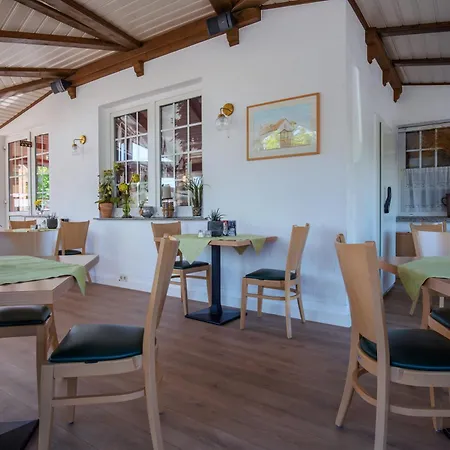 Restaurant & Storchenklause Guest house Storkow (Mark)