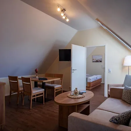 Guest house Restaurant & Storchenklause Storkow (Mark)