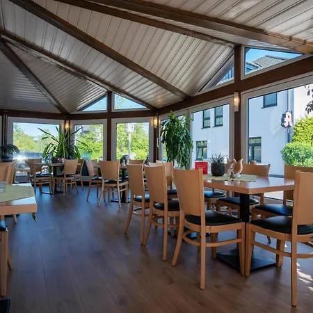 Restaurant & Storchenklause *