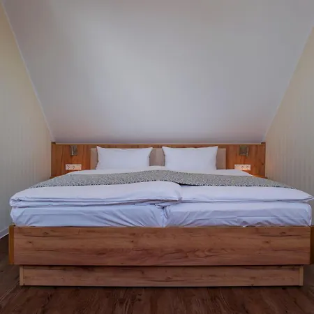 Restaurant & Storchenklause Storkow (Mark)