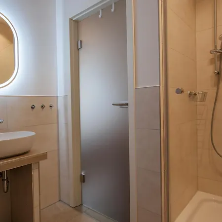 Restaurant & Storchenklause 3* Storkow (Mark)