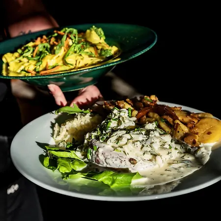 Restaurant & Storchenklause 3*