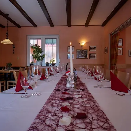 Restaurant & Storchenklause Guest house *