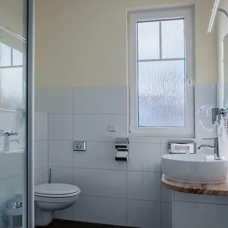 Restaurant & Storchenklause ゲストハウス 3*