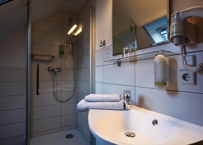 Restaurant & Storchenklause 3*